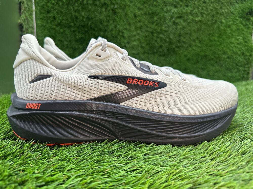 Brooks Ghost 18 1104931D292 Athletic Sneaker Mens 8.5D White Knit Running Sports